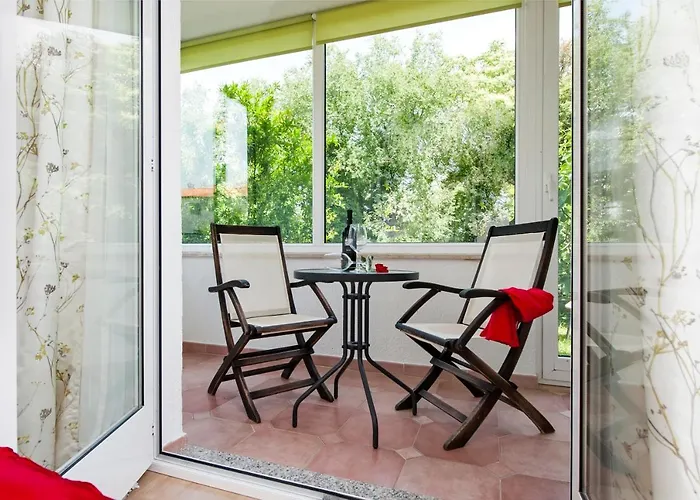 Cerin Apartment