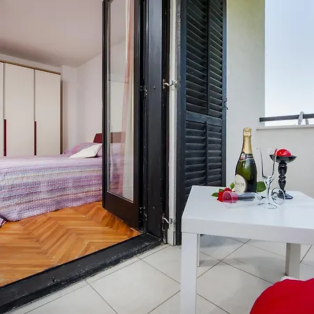 Cerin Apartment Rovinj Exterior photo