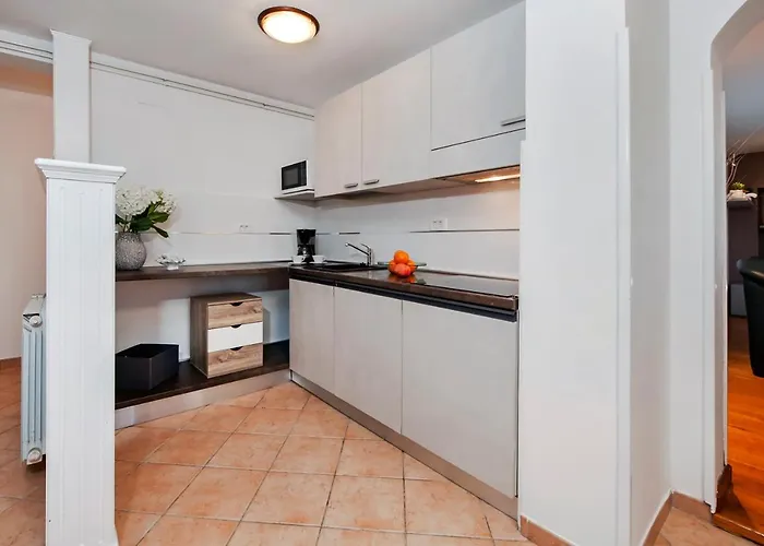 Cerin Apartment