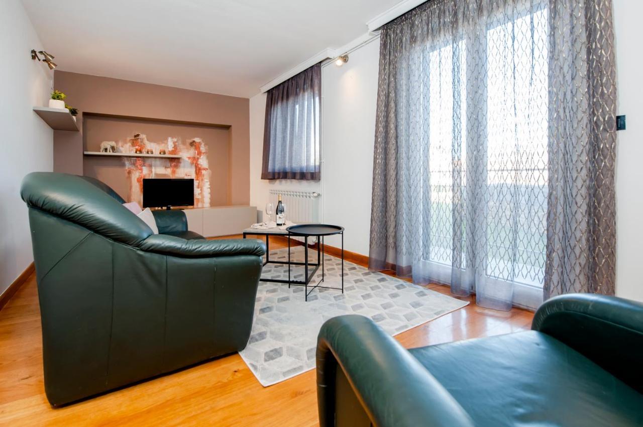 Cerin Apartman *